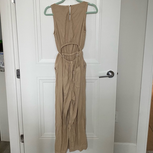 Universal Thread Cutout Jumpsuit - Picture 4 of 6
